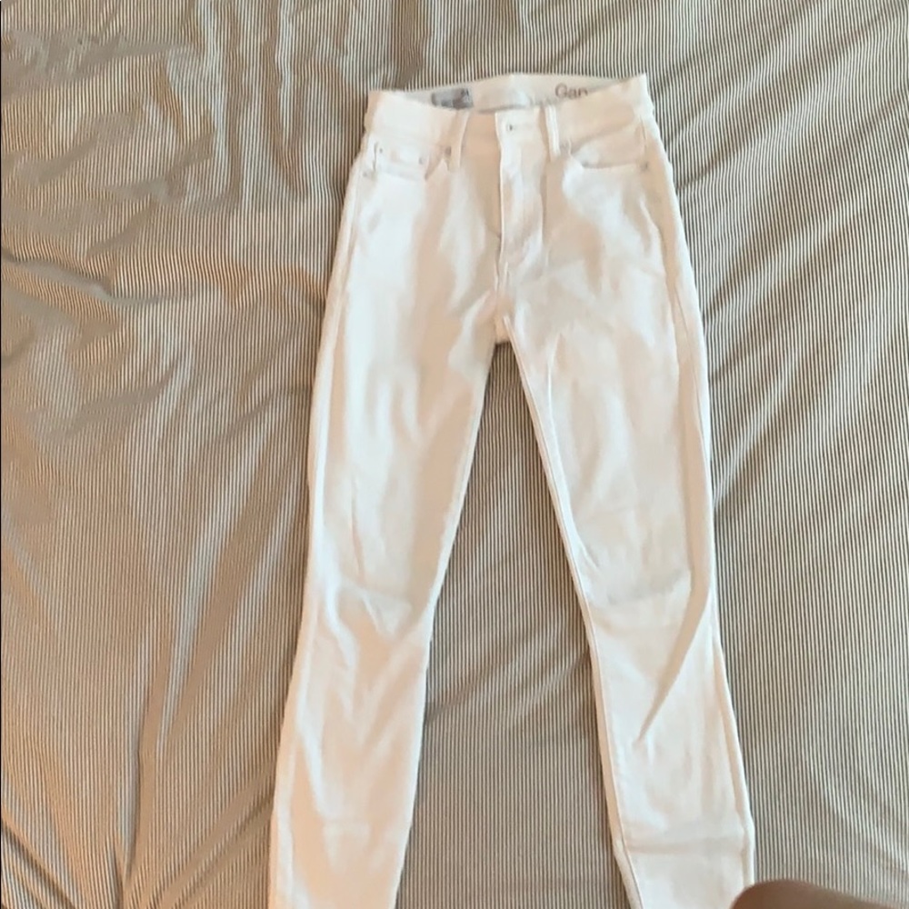 Gap skinny white jeans